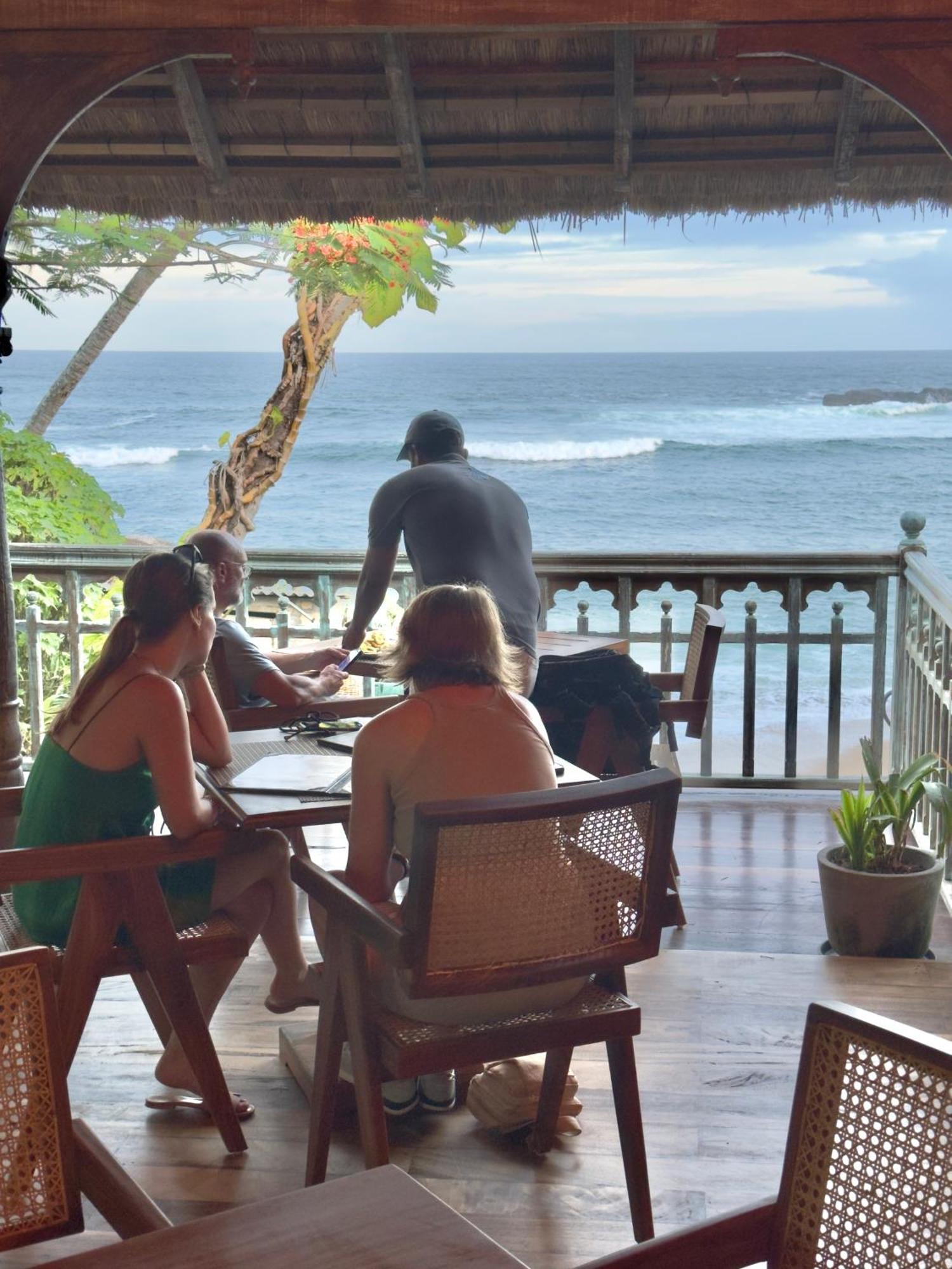 Hotel Aga Surf View Tangalle Zewnętrze zdjęcie