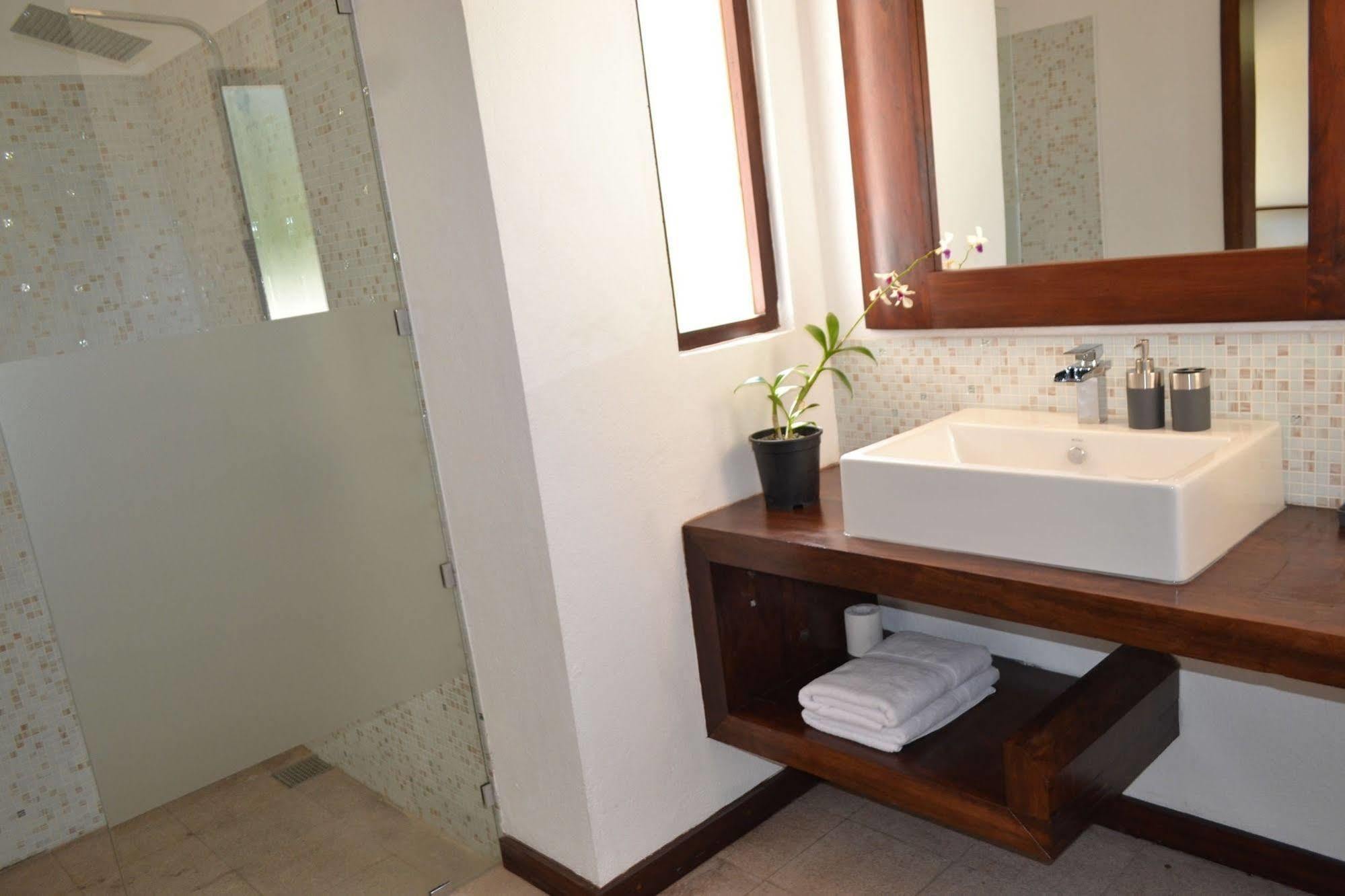 Hotel Aga Surf View Tangalle Zewnętrze zdjęcie